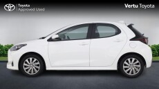 Toyota Yaris 1.5 Hybrid Icon 5dr CVT Hybrid Hatchback